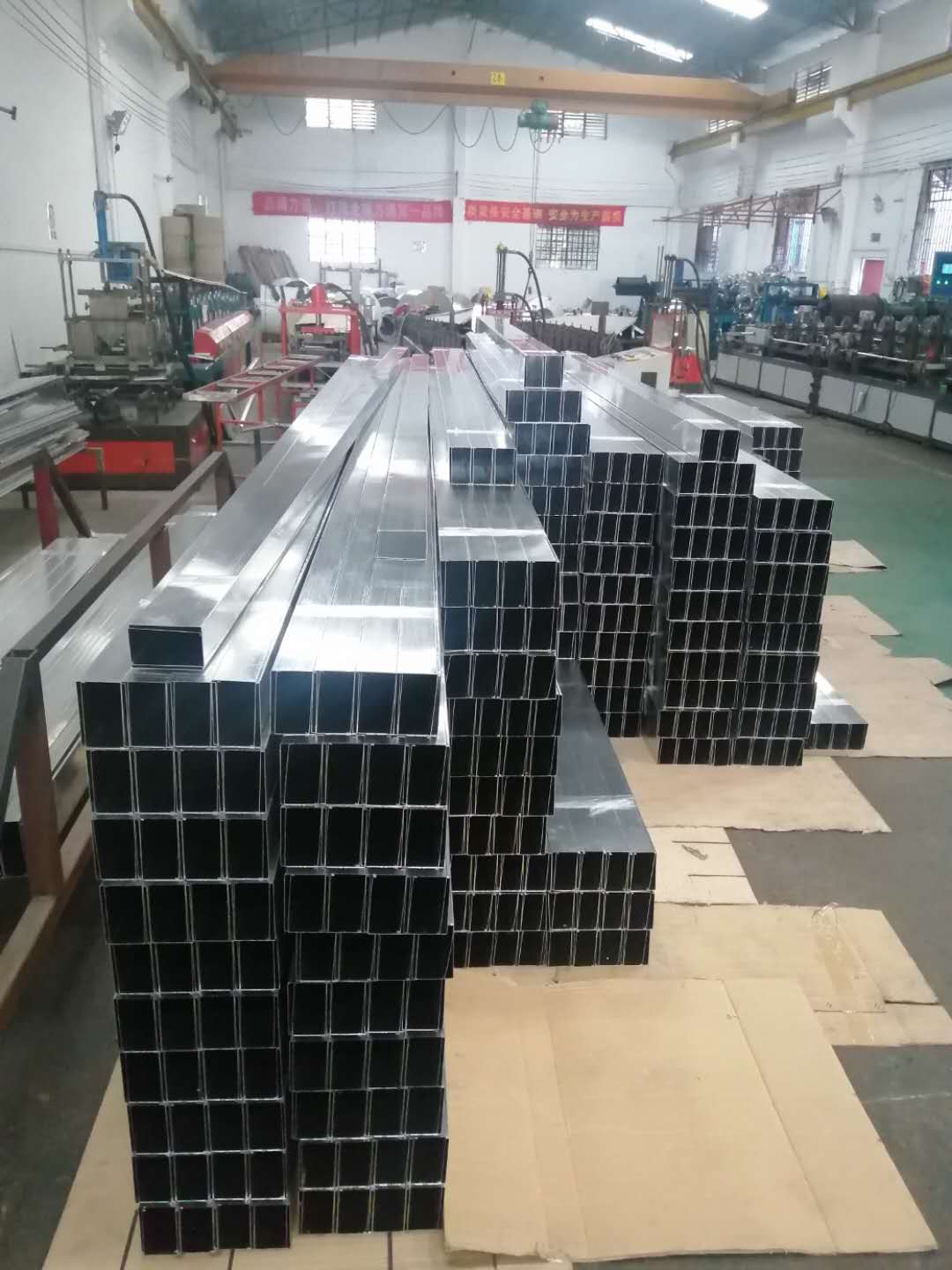 品腾方通-----坚韧不拔 勤劳的小蜜蜂